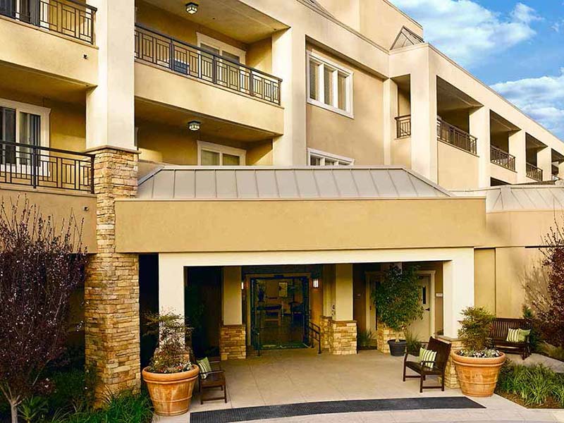 Atria Golden Creek exterior entrance