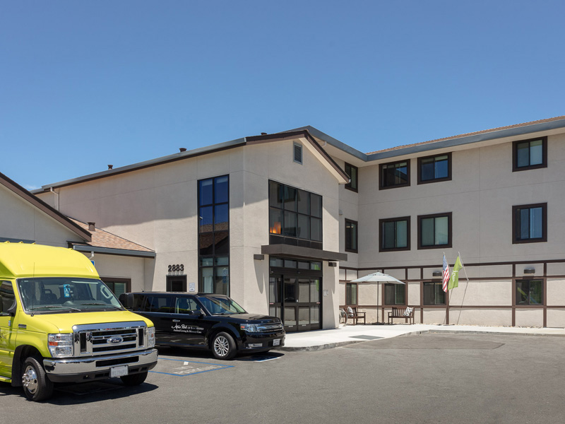 Atria Park of San Mateo exterior entrance